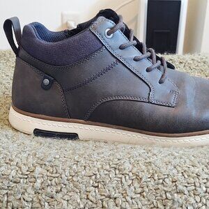 Gray Crown Vintage Zip up Sneaker boots size 11